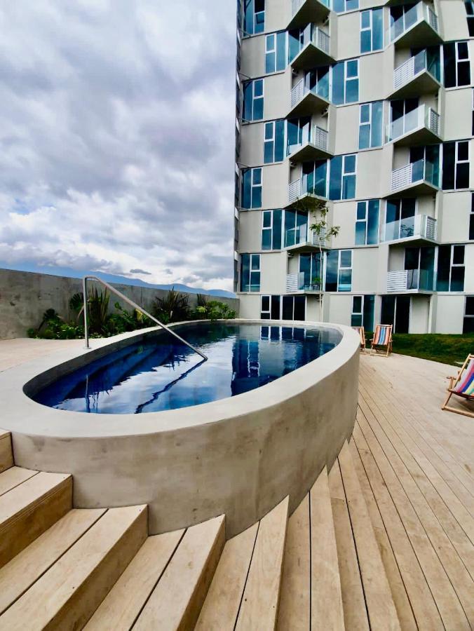 Cómodo y elegante apartamento en fabuloso condo! San José Exterior foto