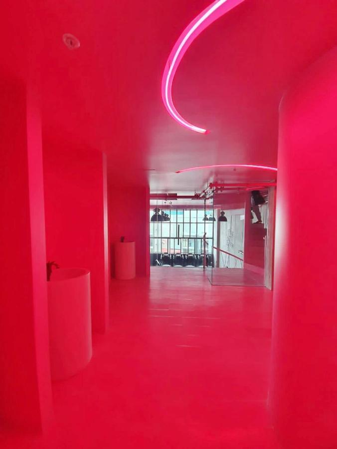 Cómodo y elegante apartamento en fabuloso condo! San José Exterior foto