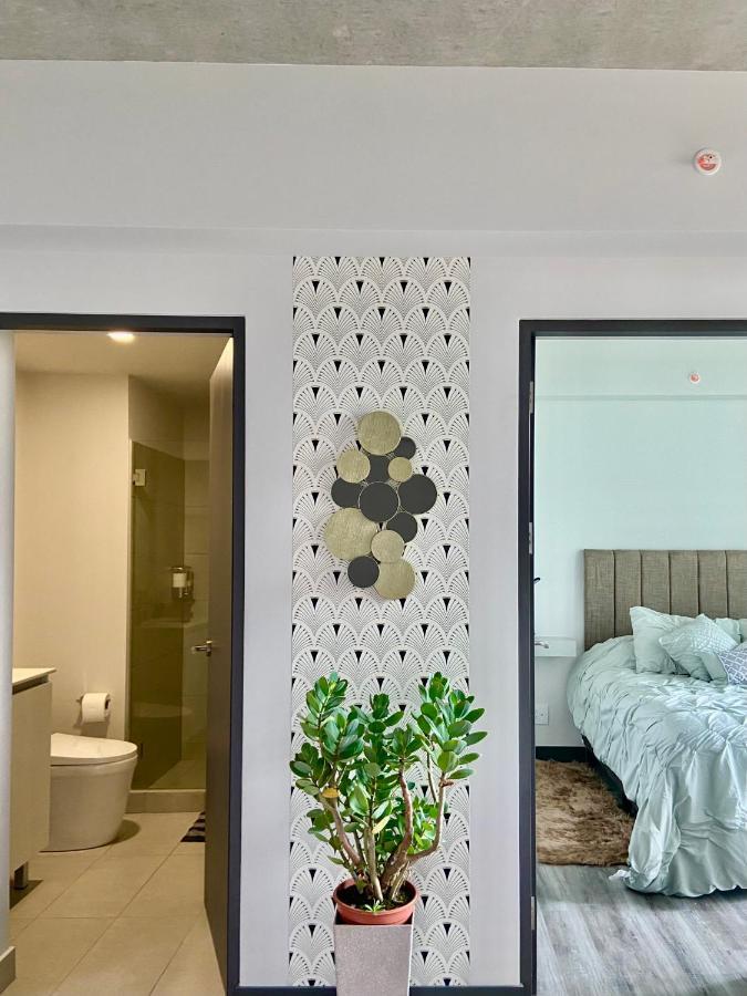 Cómodo y elegante apartamento en fabuloso condo! San José Exterior foto